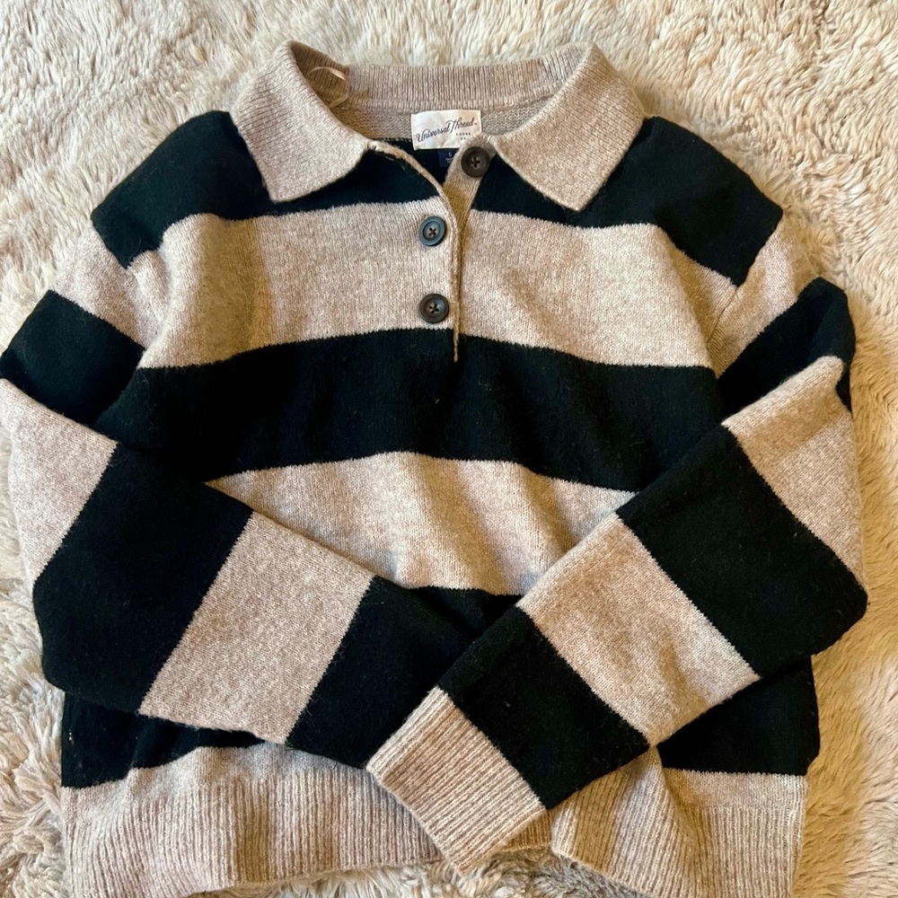 Universal Thread Black and Tan Striped Sweater